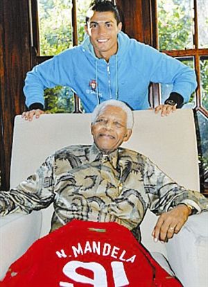 耐克2010世界杯广告（耐克之流，只不过是一群寻找剧作家的小角色）