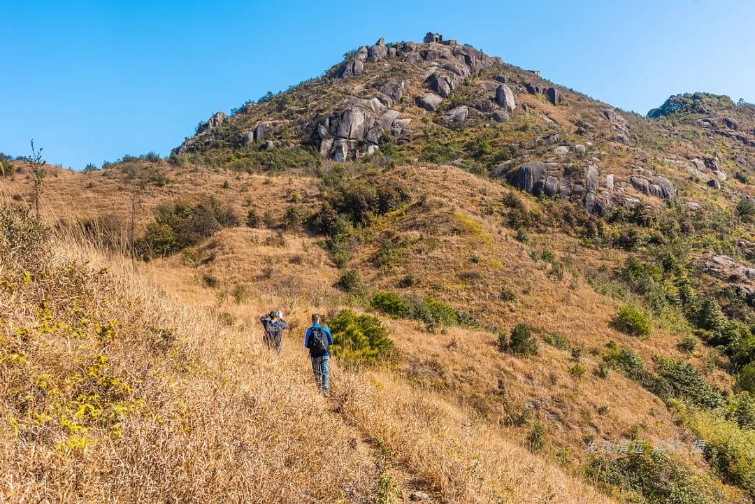 东岳是什么山(广东有座海拔1452米的东岳山，风景不输泰山却鲜为人知)