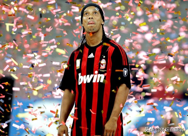 2010巴西世界杯球员名单（为何10年世界杯巴西队没带上大小罗？球迷：因主帅邓加心胸狭窄）