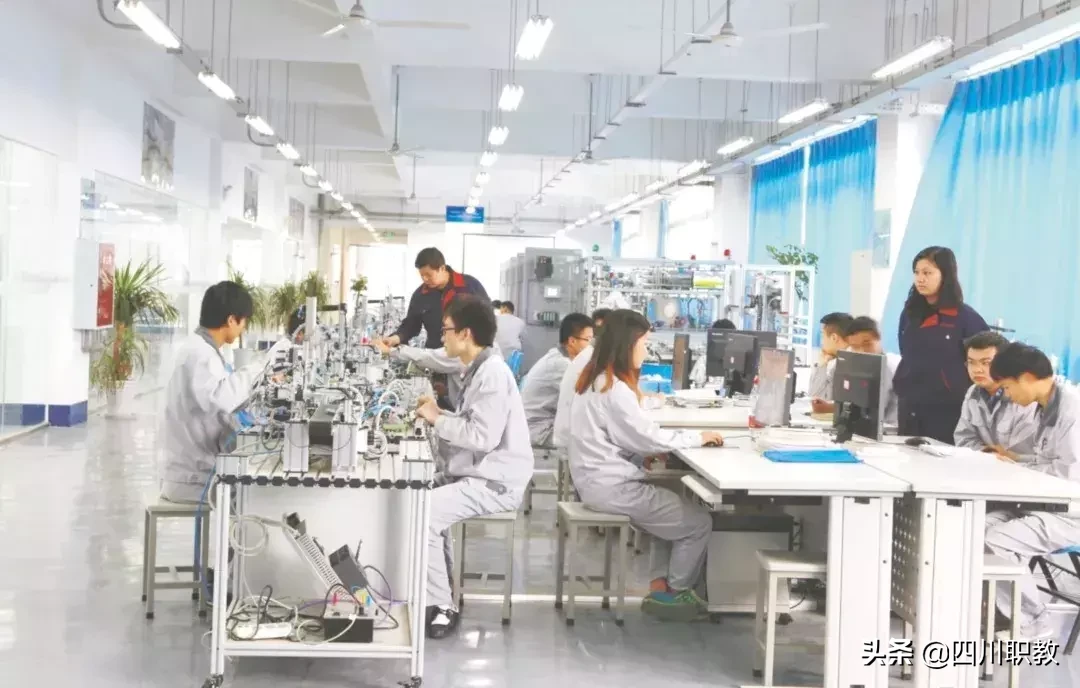 成都工贸职业技术学院2019年征集志愿，四川150分上考生即可填报