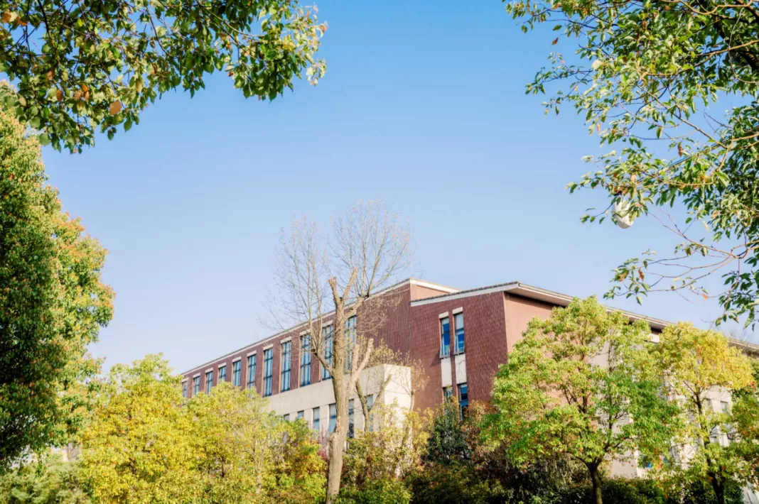 艺考资讯 | 九大美院的校园景色battle，也是神仙打架