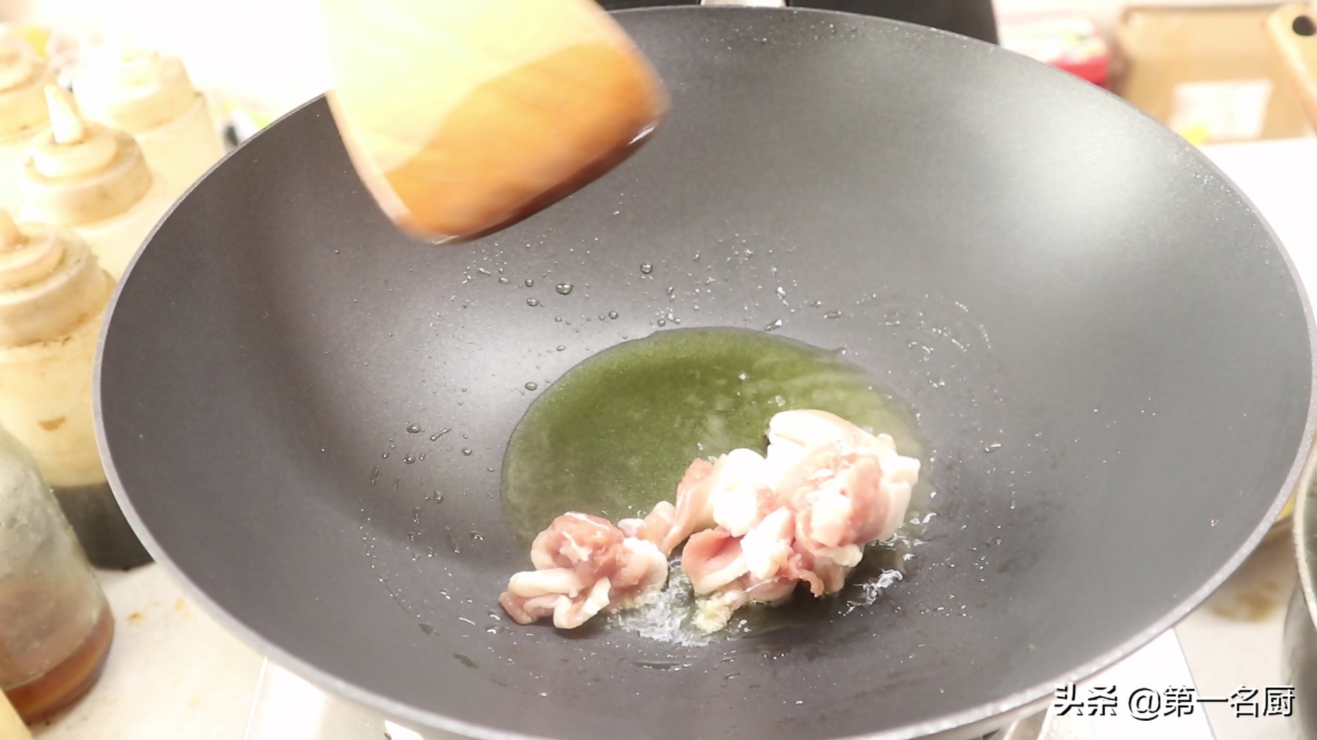 豆芽怎么炒好吃,豆芽怎么炒好吃又簡(jiǎn)單