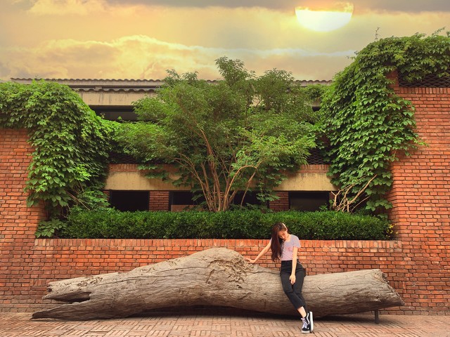 女子出轨男闺蜜5年，自述:他答应离婚娶我，但食言了，我后悔不已