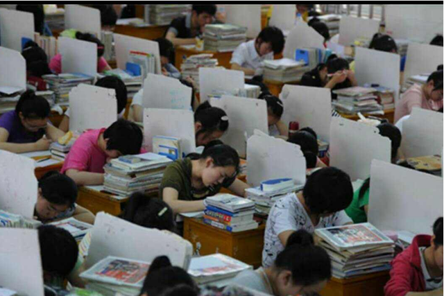 我国三大“高考工厂”成绩出炉，衡中错失状元，毛中本科上线过万