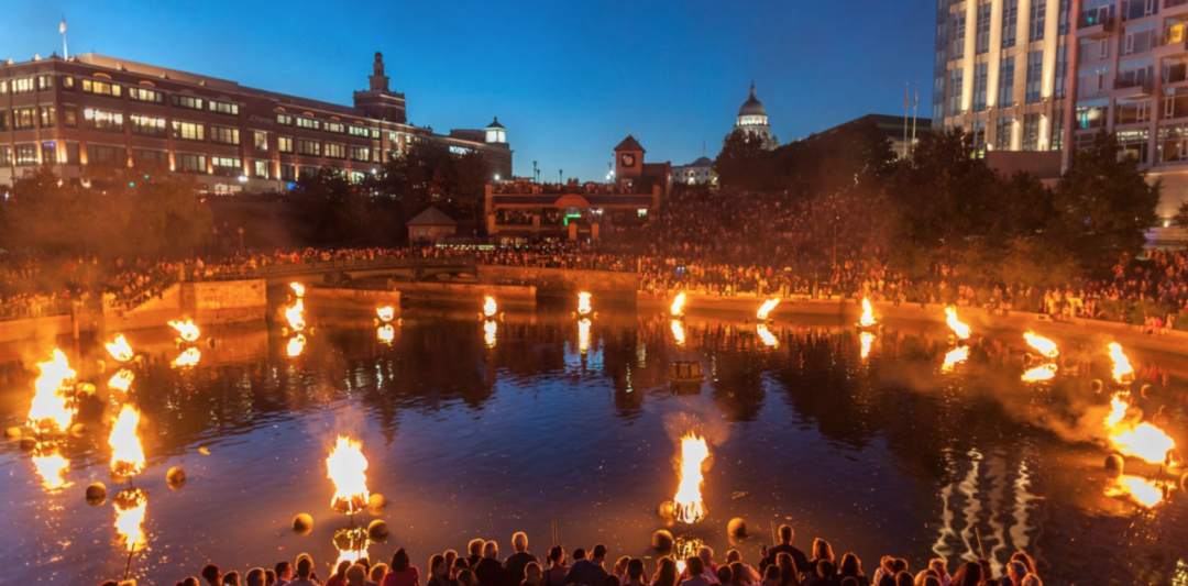 如果你想知道什么是快乐藤校的话，我现在就带你Brown