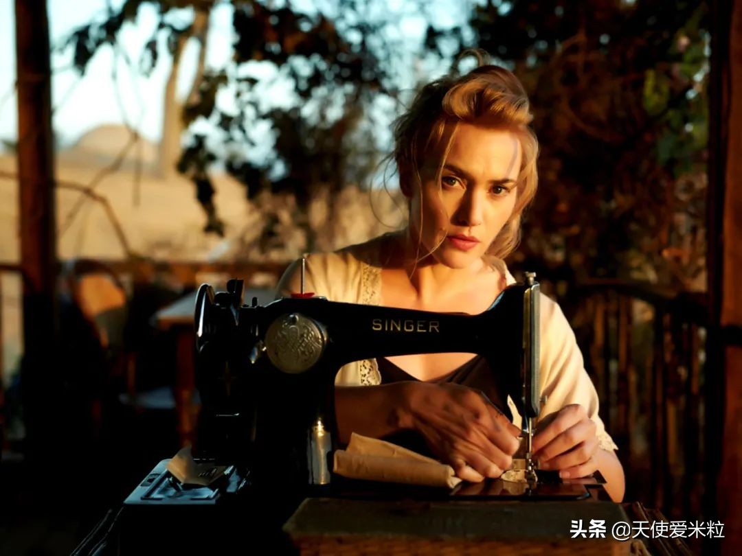 《继承之战》第三季终于来了！长女在戏外悄悄结婚，装饰了《Vogue》的封面。