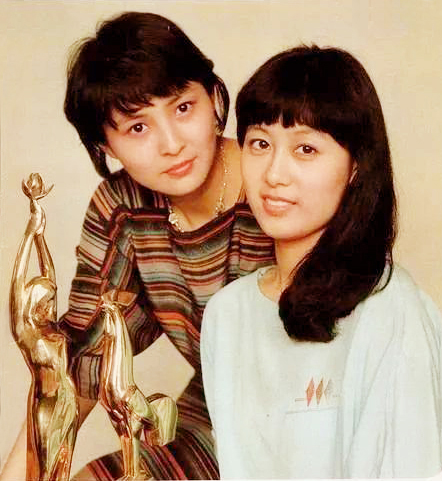 80年代女星李羚：不爱高官爱寒门，大13岁初恋丈夫的爱让人泪目