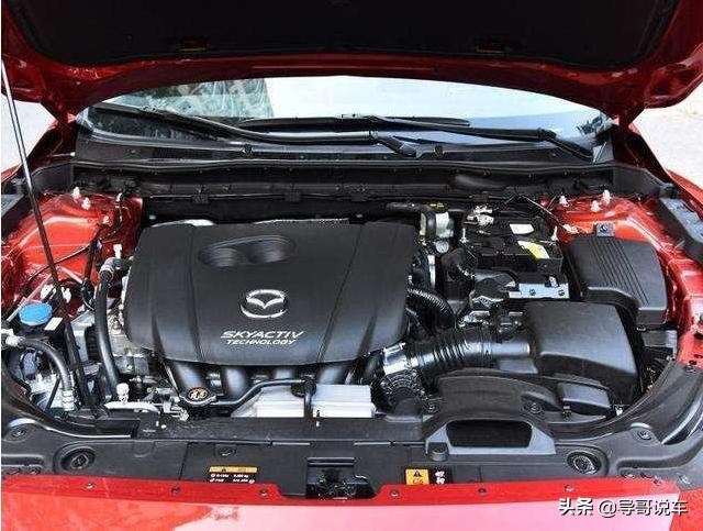  马自达6来袭 近4.9米车身 油耗5.6L 雅阁 凯美瑞危险了