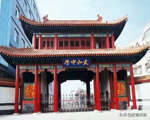 安徽高考分数线及高考成绩出炉，这两所高中喜提状元