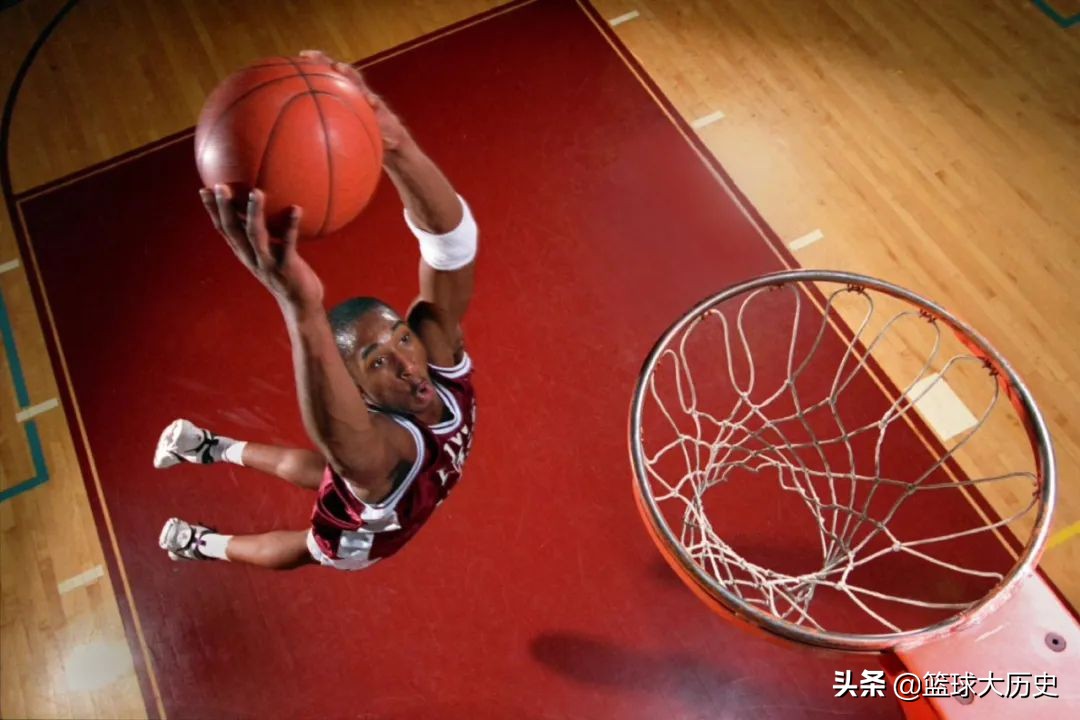 科比为什么没有nba选秀模板(科比的选秀报告！位置不明确，模板非乔丹，为何掉到13顺位？)