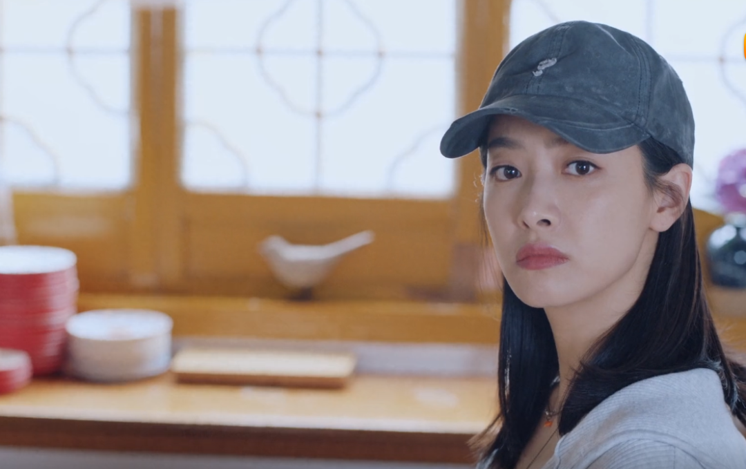 《陌生的恋人》首播,宋茜台词被吐槽,发际线也成硬伤