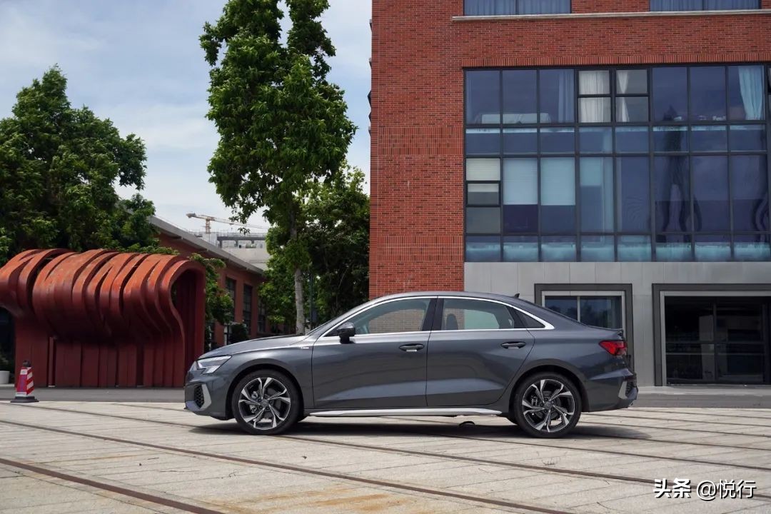奥迪A3 Limousine悦驾版：豪华运动轿车新标杆