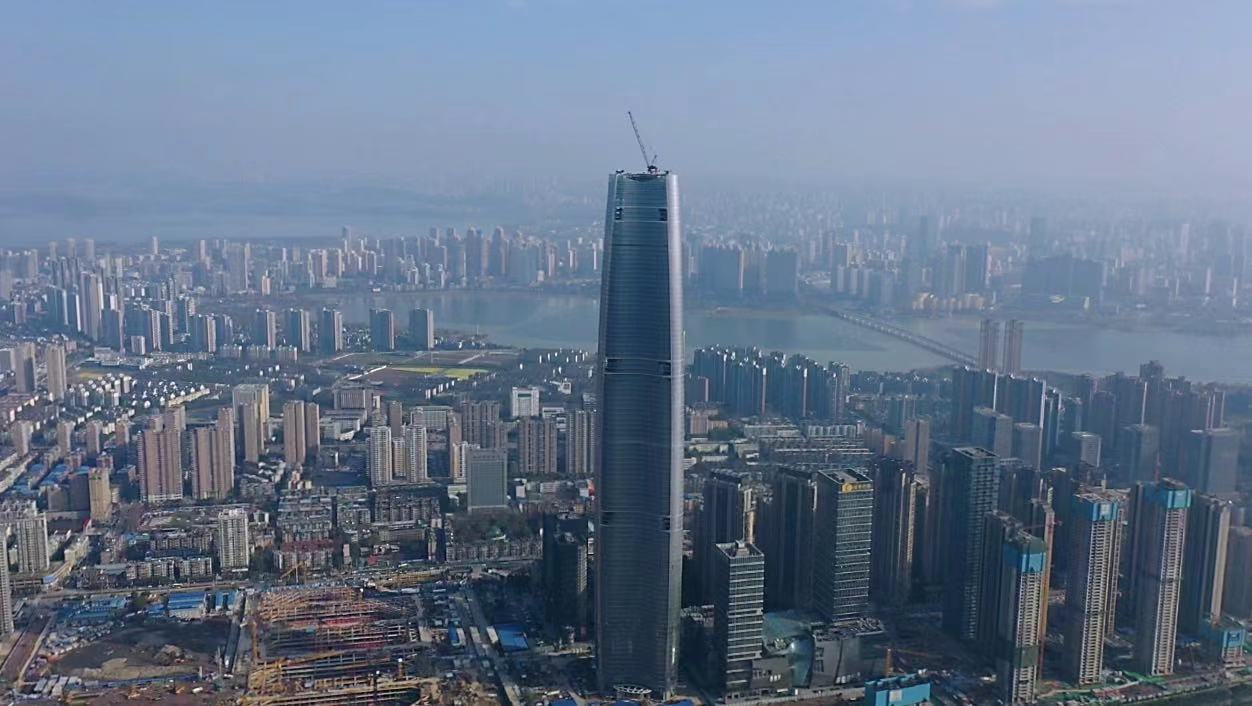 武汉第一高楼1300米图片