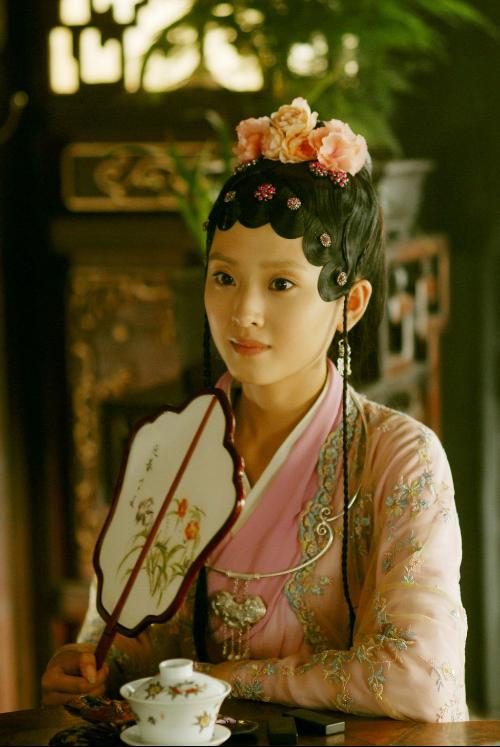 红楼梦中袭人与贾宝玉发生了关系,林黛玉为什么不吃醋反恭喜?