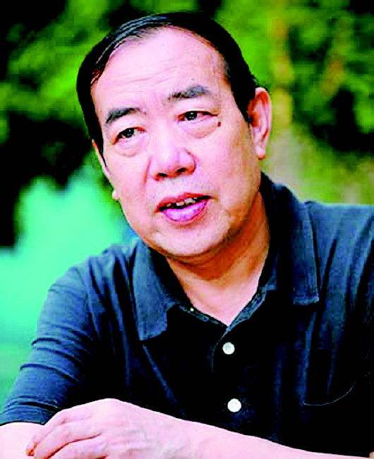 贾平凹的“凹”读wa是因为方言？我来提一个新观点