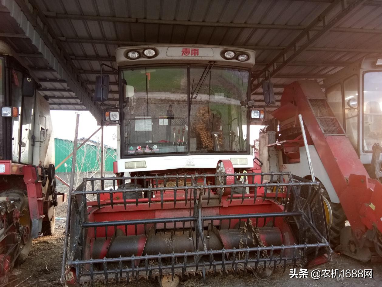 疊加補(bǔ)貼后四萬(wàn)六 安徽利辛春雨4LZ-7收割機(jī)用車報(bào)告