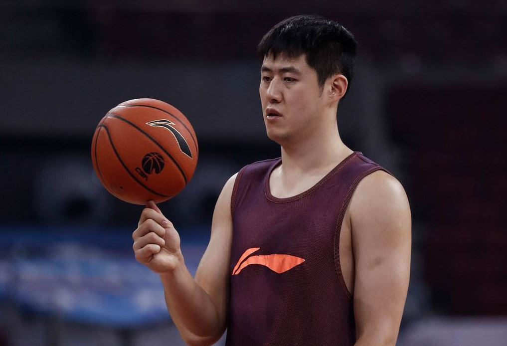 中国打nba的有哪些(中国共有十名球员参加NBA夏季联赛！一人被21支球队考察却没留下)