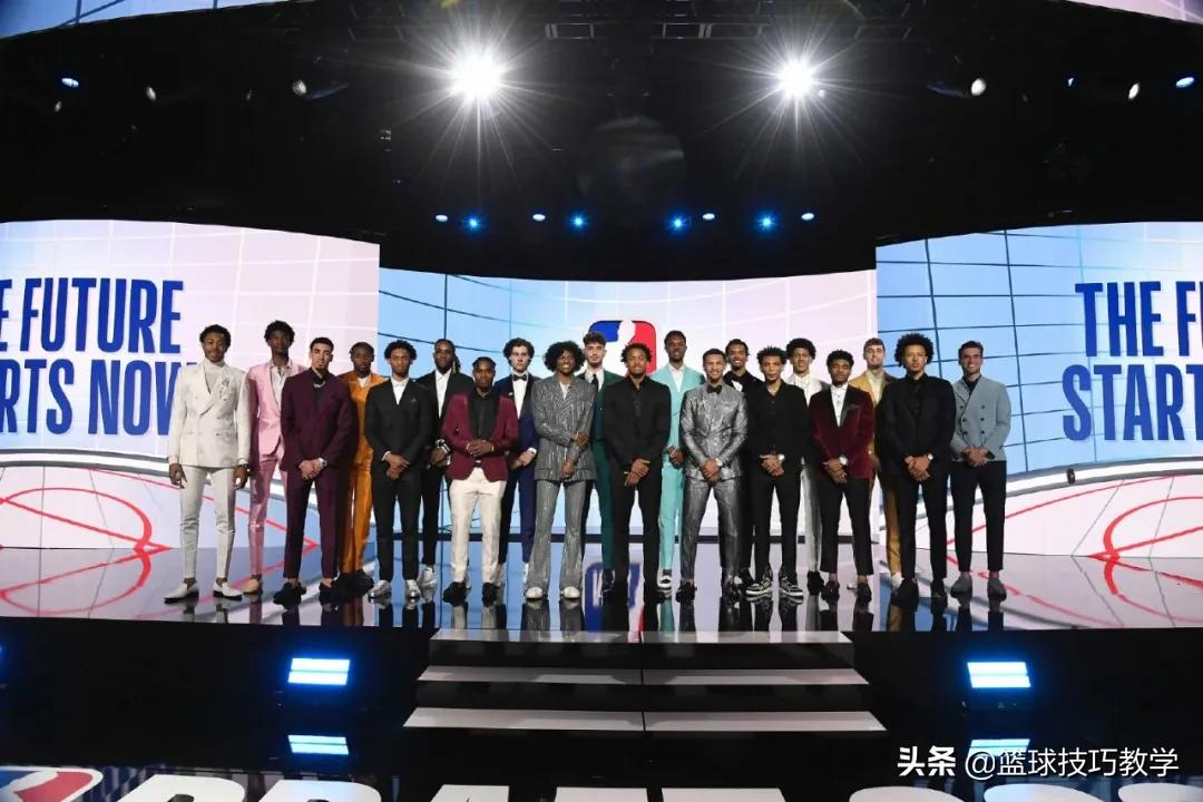 nba状元签都有谁(NBA选秀大会来了！状元签出炉！前十顺位依次选中了他们)