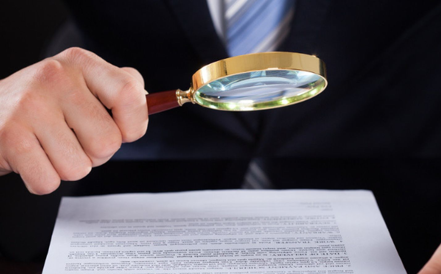 高校毕业生别乱签“三方协议”，事关自身利益，一不小心就要赔钱