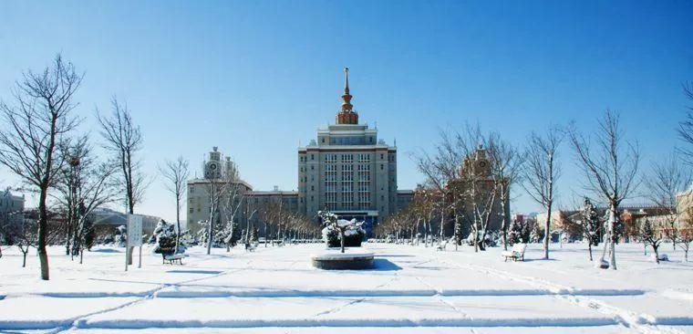 北京邮电大学公布拟录取名单，多人放弃复试，390分被“淘汰”