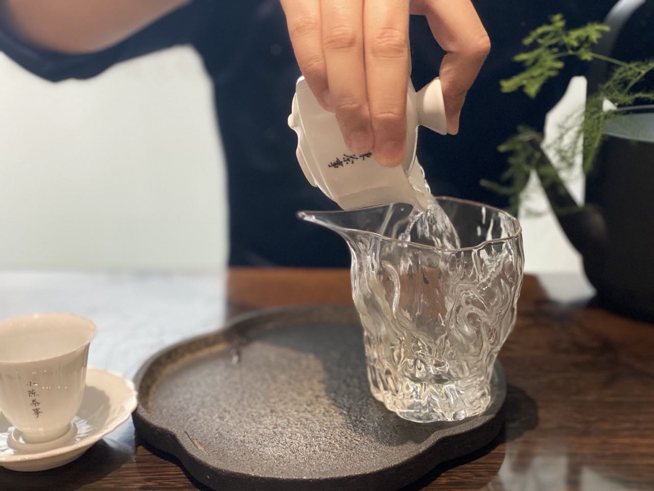 盖碗、玻璃杯、茶壶，究竟哪一个才是白茶、绿茶、红茶的好搭档？