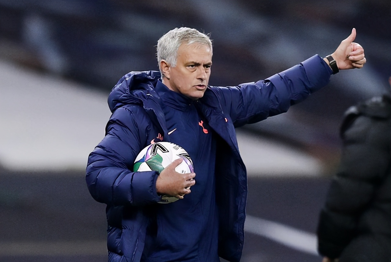 禁赛期结束穆帅更新社媒（被逼的！穆里尼奥频繁更新社交媒体，原来不是完全自愿的）-趣拿体育