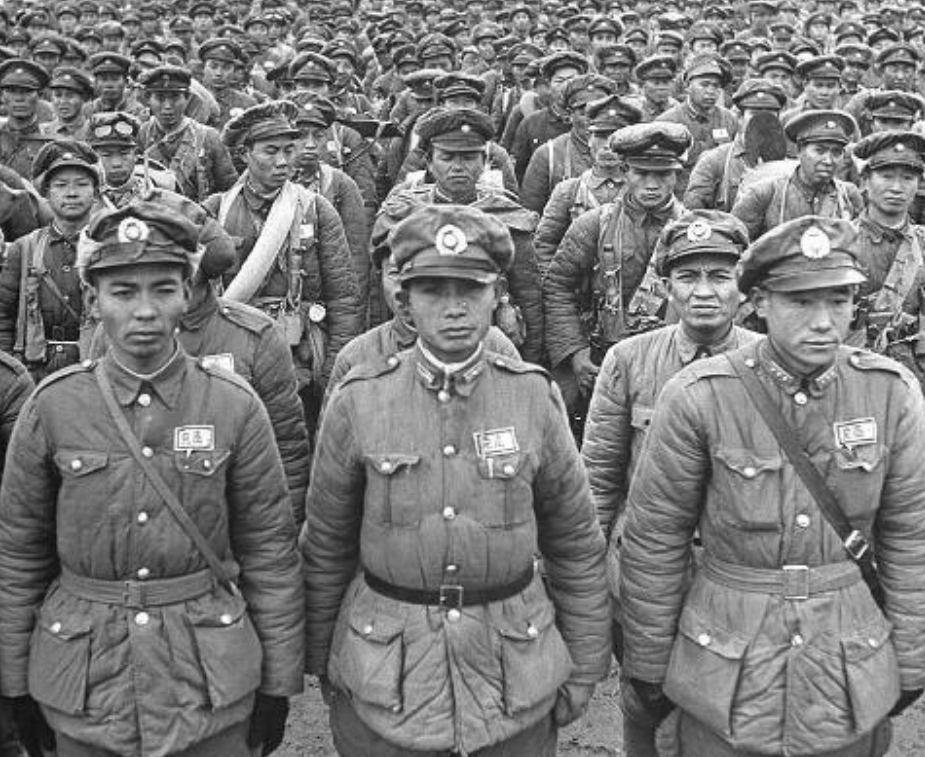 1950年，一支国民党孤军逃到金三角，打败缅军成了“土皇帝”