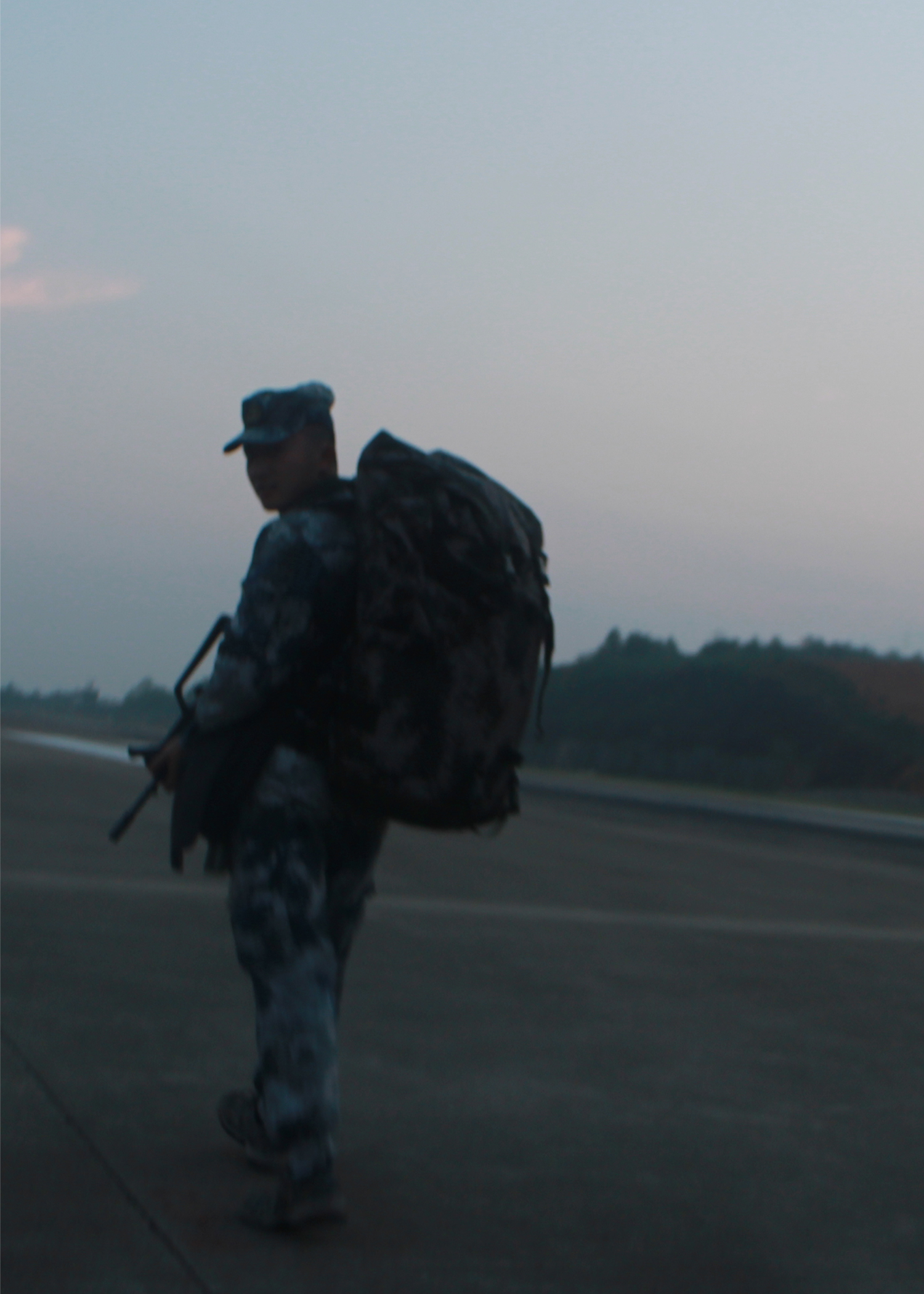 大学生退伍回家只能参加公务员考试？