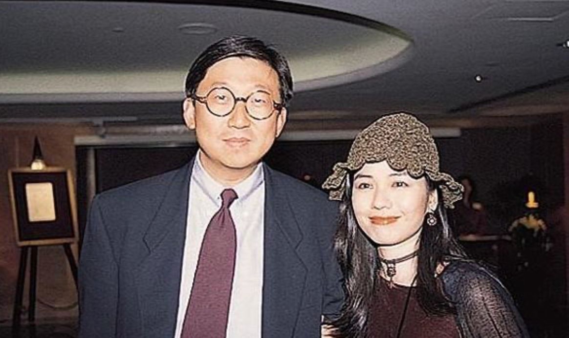 情史干净的10位女星，各有各的浪漫，有人已与丈夫相爱38年