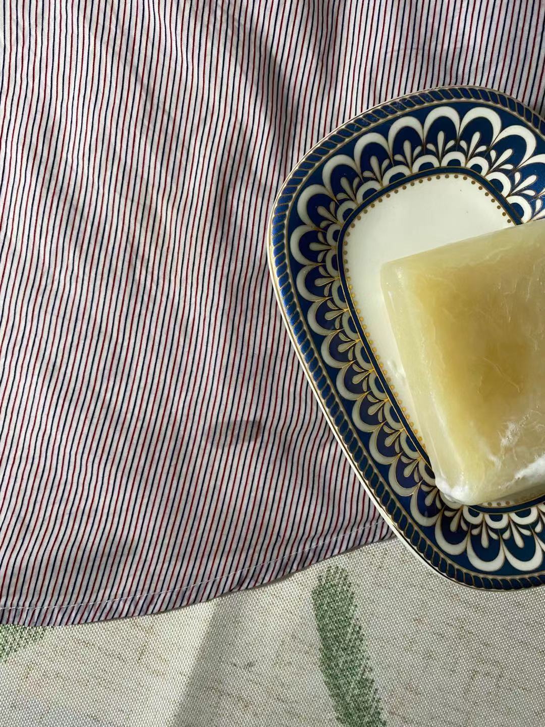 衣服弄脏不要慌，5种难洗污渍的应急处理手法来了（建议收藏）