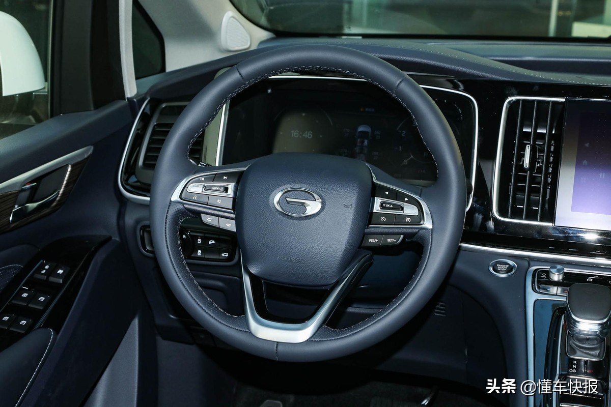 20万元级自主品牌MPV，荣威iMAX8与传祺M8怎么选？