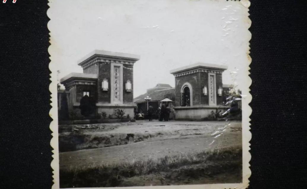 它是新中国最早成立的高等师范学校之一，坐落于重庆，综合实力跃升全国前200强！