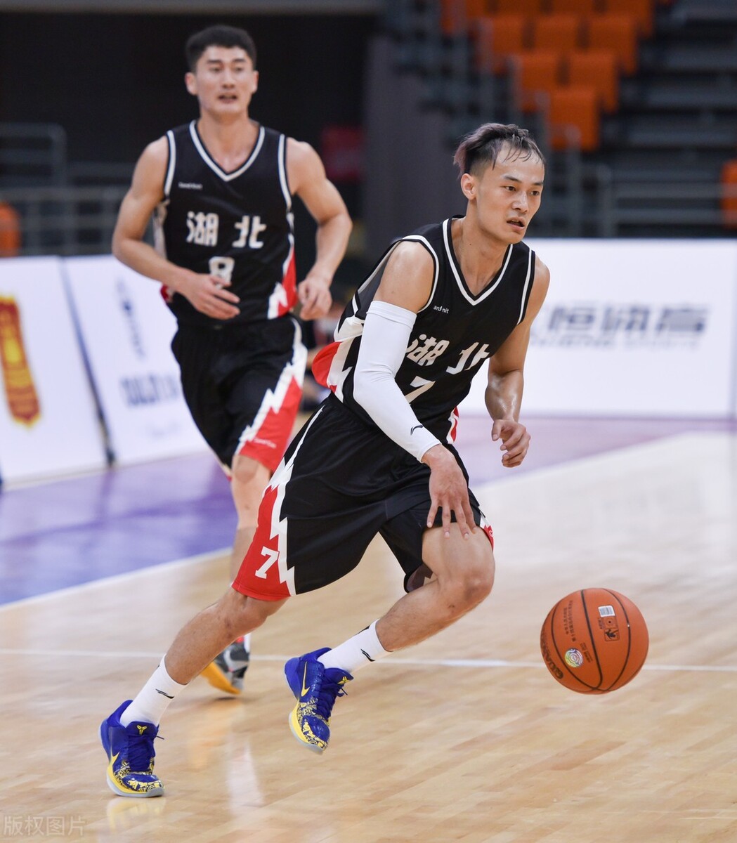 为什么cba选秀无网红(福建顶流成自由球员，炒作NBA选秀CBA却无人问津成笑话)