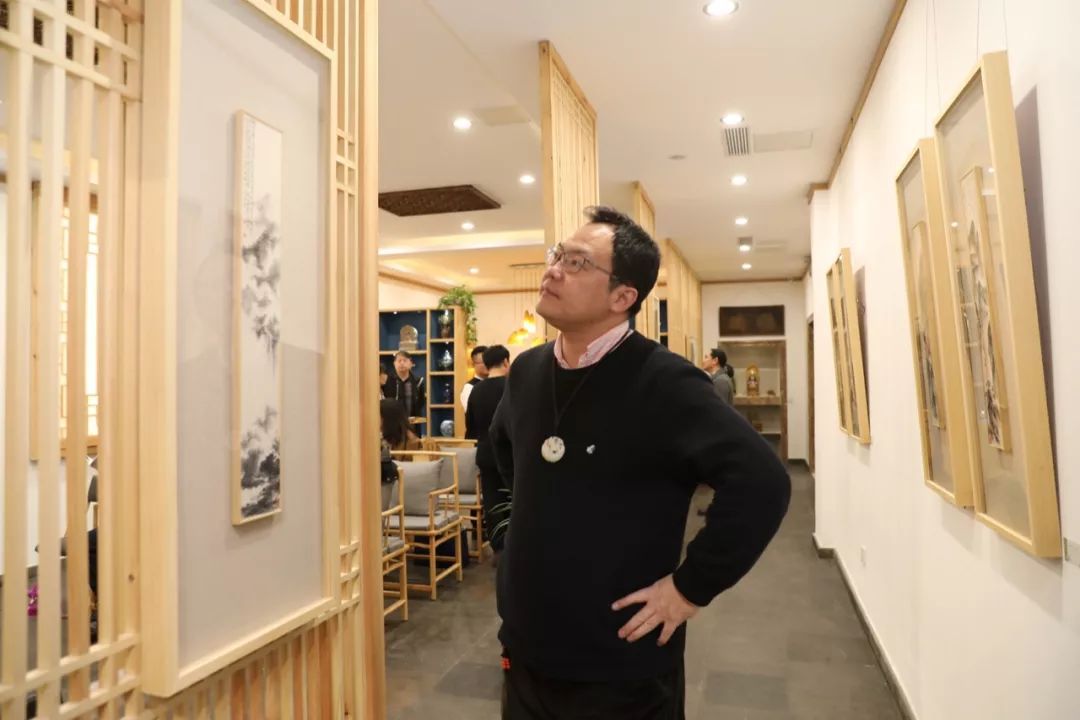 山水马龙是什么意思(云起时——马龙山水画作品展在北京华亚艺术基金会隆重开幕)