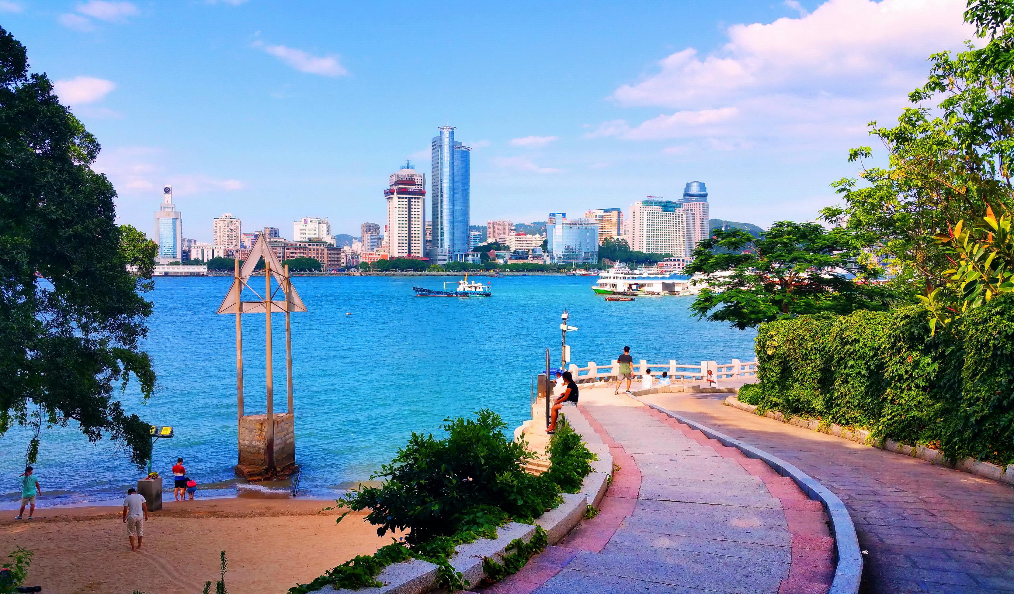 厦门五所好高中，双十中学、厦门一中包揽文理状元，考上皆学霸