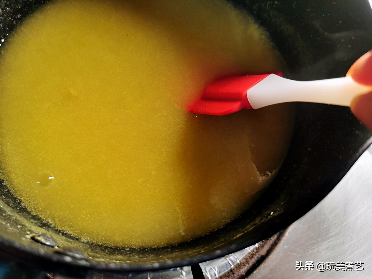 春光明媚好时光，树莓遇上菠萝，就来一个慕斯尝尝