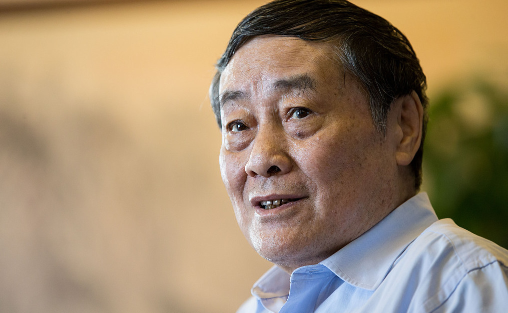 低调的饮料之王：农夫山泉老板曾是他的经销商，身价高达600亿