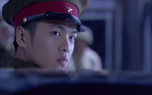 结婚不见父亲身影，直言三年不拍父亲的戏，张若昀父子的爱恨往事