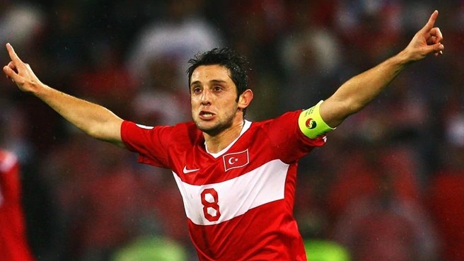 努里·沙欣的运动生涯(土耳其足球史上的十大球员)