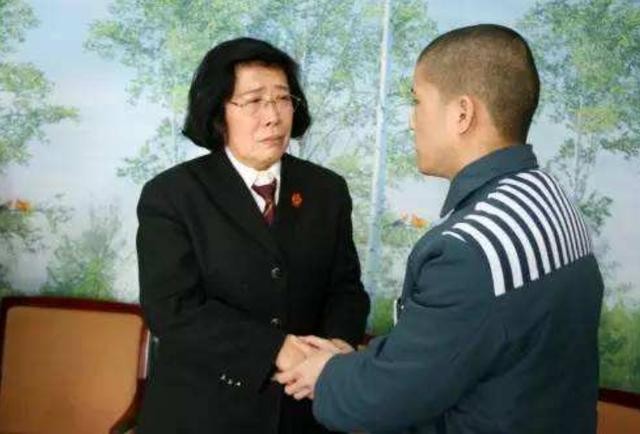 高考状元抢银行被判10年，出狱后又考入西安交大，他经历了什么？