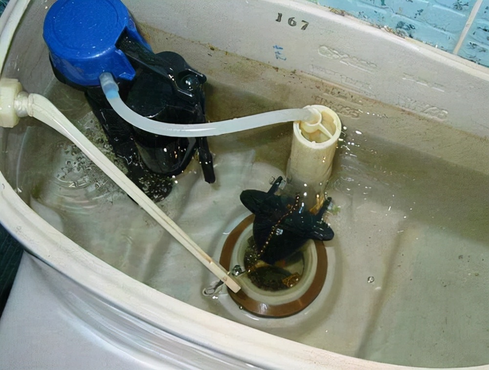马桶水箱一直流水图解 抽水马桶突然不上水了 - 汽车时代网