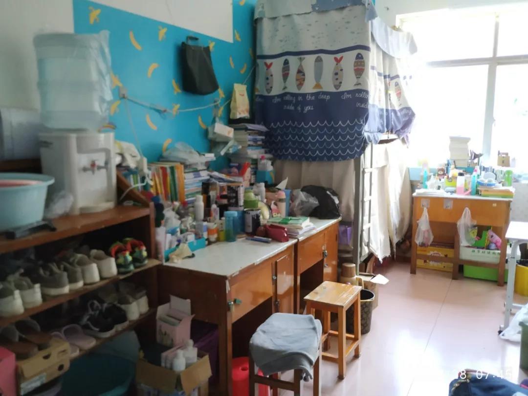 羡慕！独卫、空调配备，还有阳台！长江大学