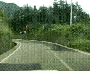 爆笑GIF：碰到实习护士姐姐，快被吓死了