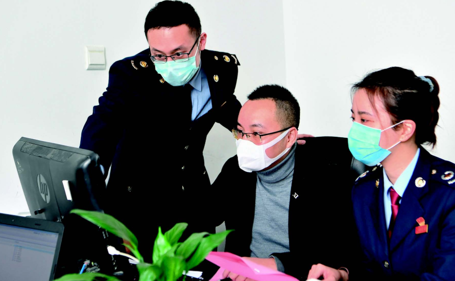 鄉鎮公務員實現“逆襲”，薪資待遇將超縣城公務員，鐵飯碗更鐵了