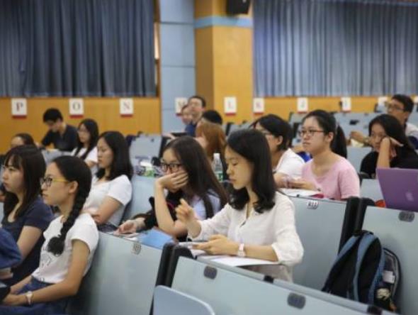 广西高考捡漏王太会报志愿了，556分被上海交大录取，现在咋样了