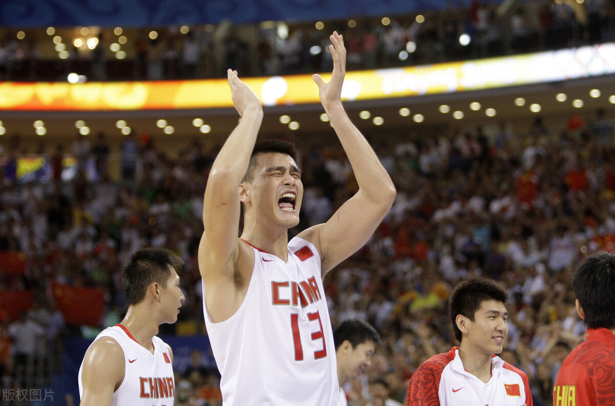 姚明有几次亚洲冠军(中国男篮外战英雄姚明:9年间率队2进奥运会八强 4