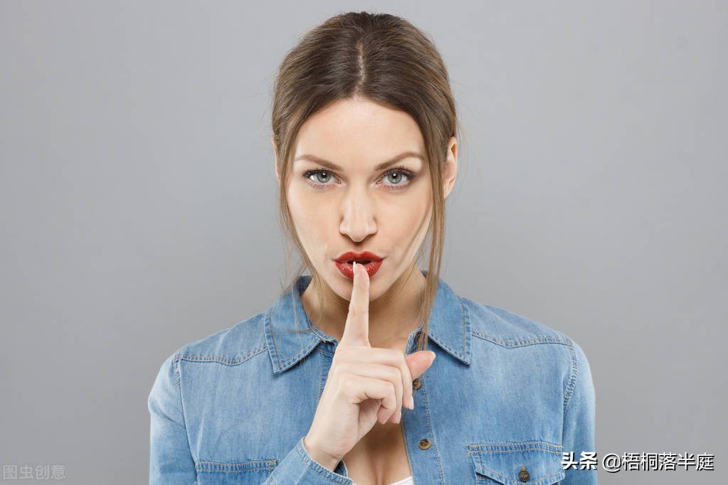 女性在朋友圈应避免的十种降低形象的行为