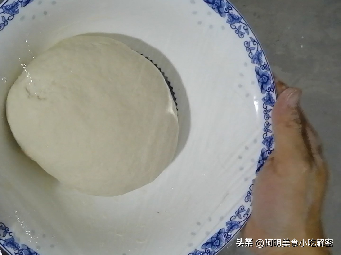 手工拉面的做法和配方（家常拉面的做法好吃又劲道）