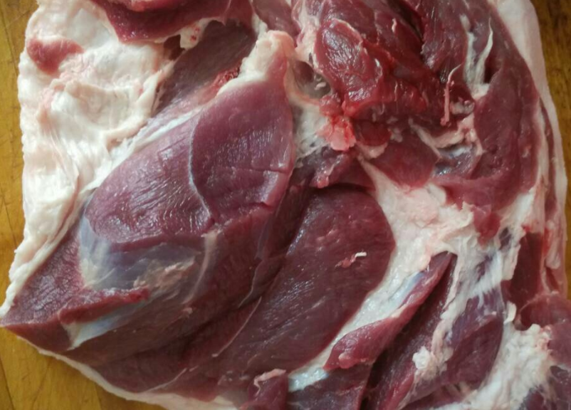 买猪肉，你能知道“浅色”和“深色”的区别吗？看懂以后别再买错