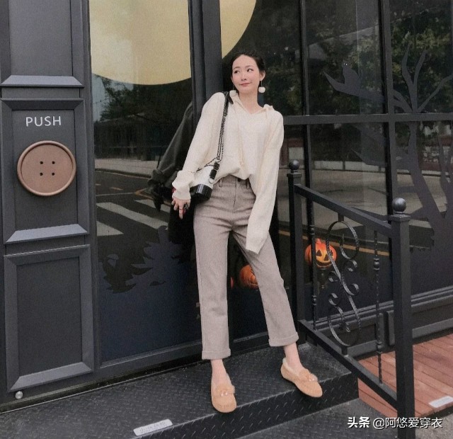 小白鞋過時了，今年最火的是“豆豆鞋”，時尚百搭，小個子也適合